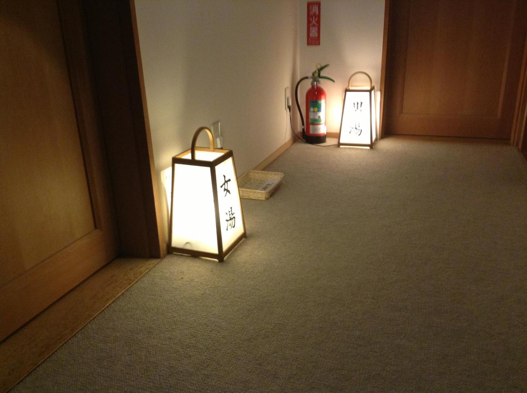 Minamiya 山とねこと遊ぶ宿 みなみ家 هاكوبا المظهر الخارجي الصورة