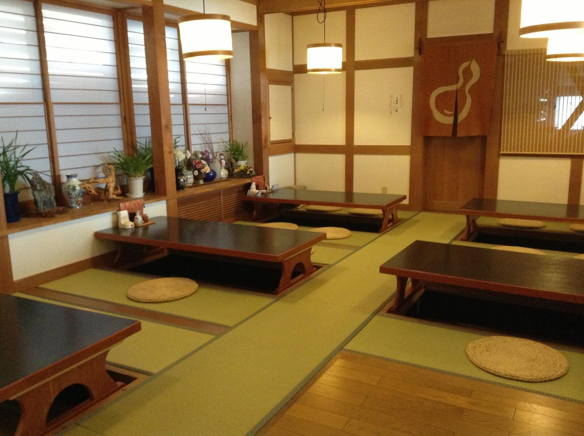 Minamiya 山とねこと遊ぶ宿 みなみ家 هاكوبا المظهر الخارجي الصورة